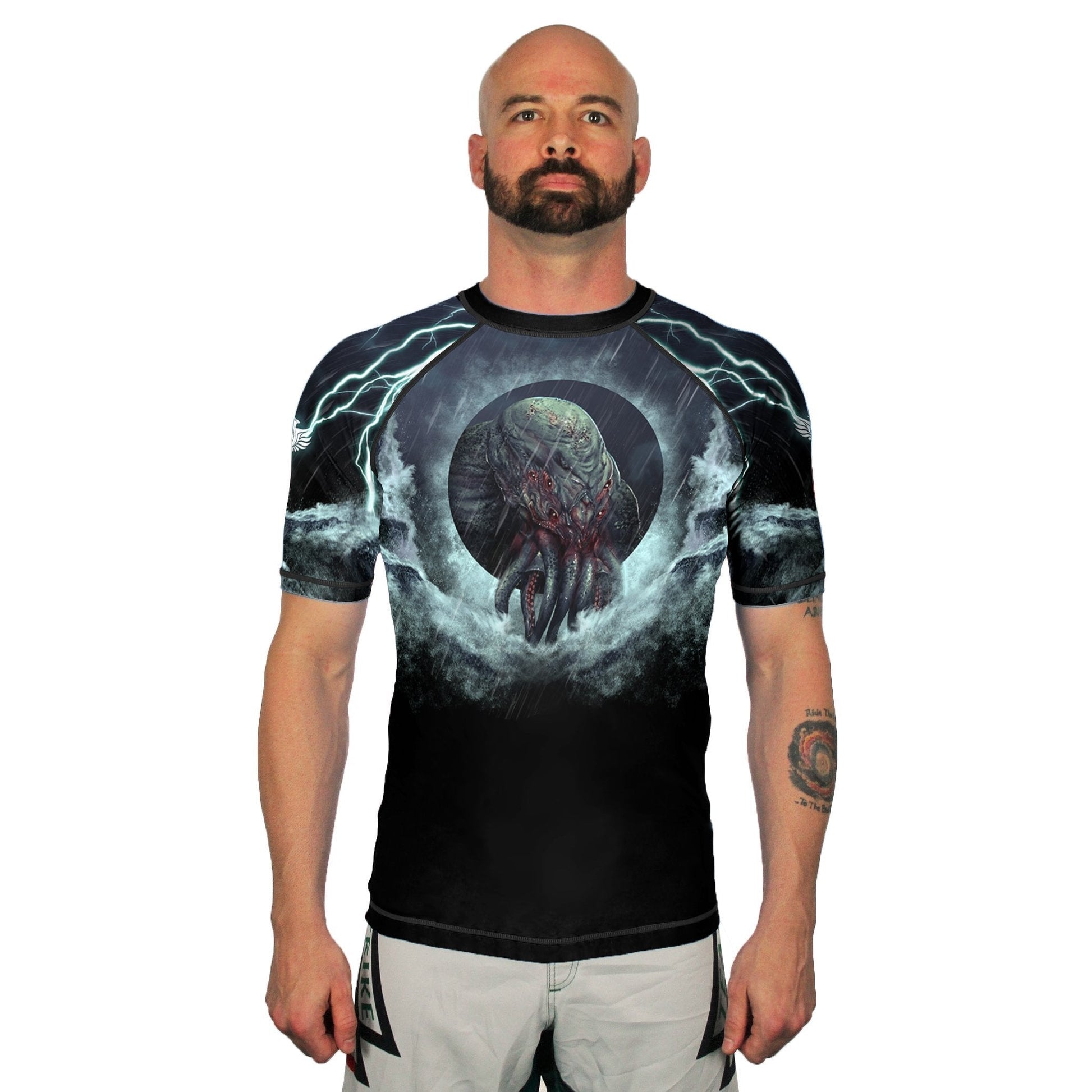 Cthulhu Rises Men's Short Sleeve Rashguard Front